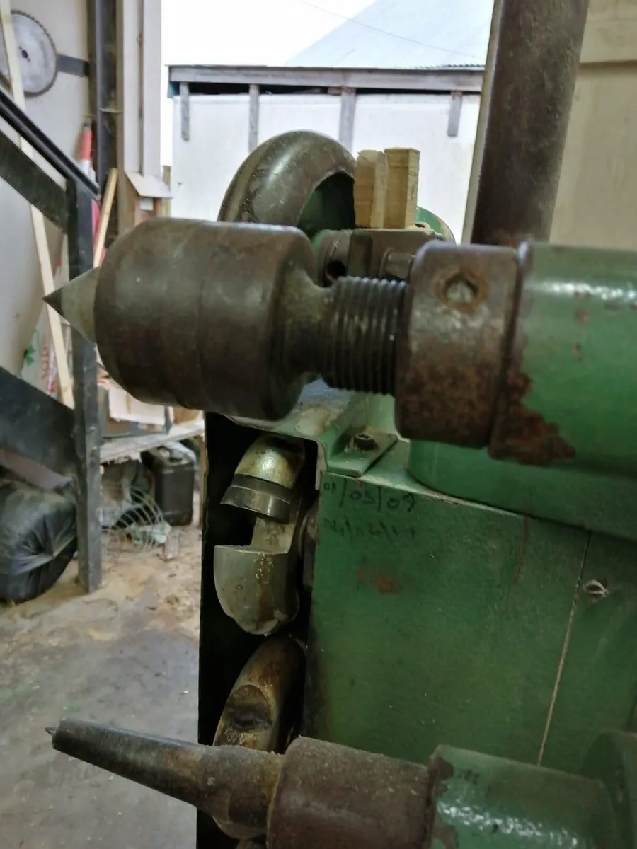 Hurling copier/ lathe - Image 3