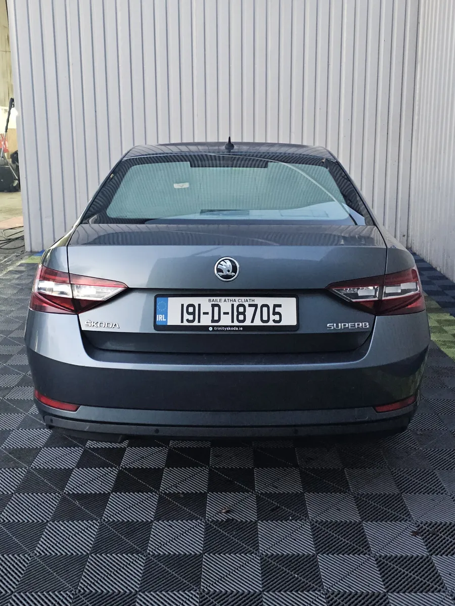 2019 Skoda Superb 2.0 Ambition TDI DSG Automatic - Image 4