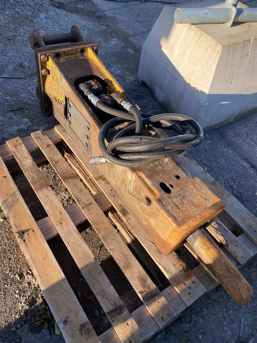 INDECO HP900 8T ROCK BREAKER - Image 1