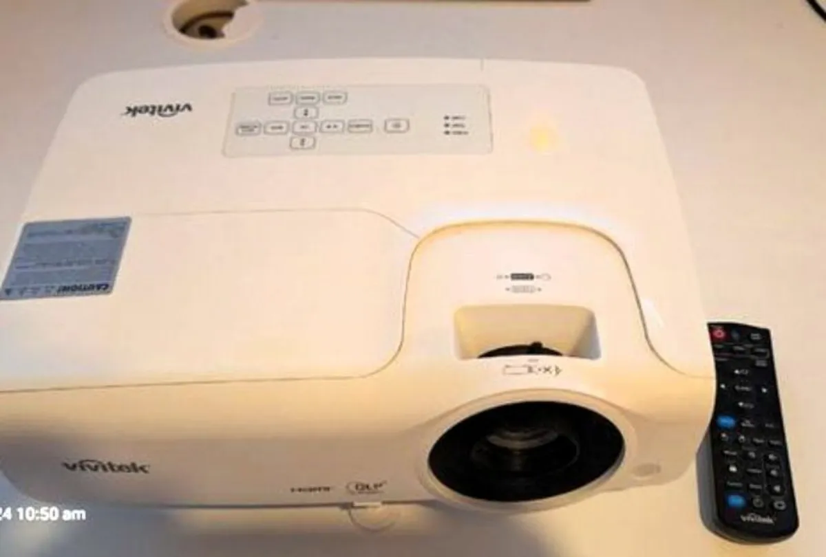 Vivitek DW265 Projector with screen. - Image 1