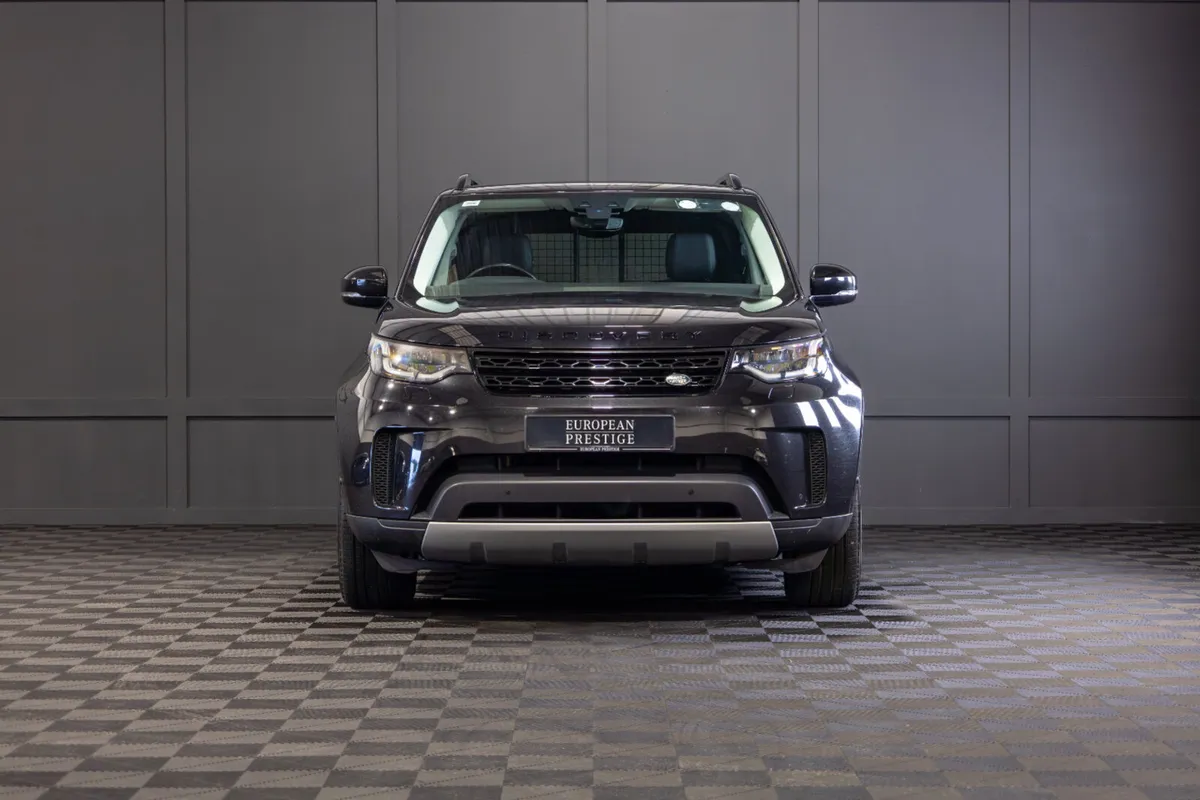 2020 Discovery 3.0 SDV6 HSE 2 Seat Commercial - Image 2