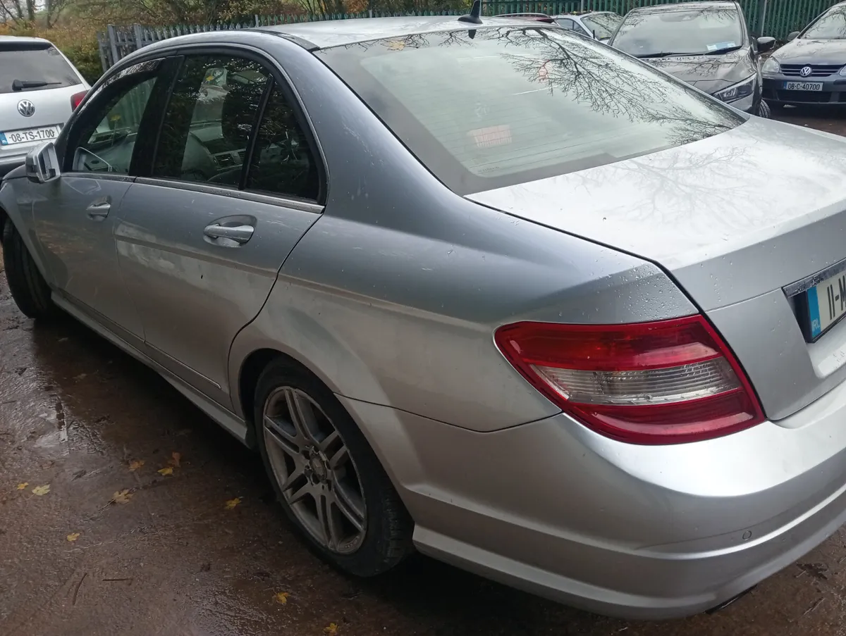 Mercedes c250 - Image 4