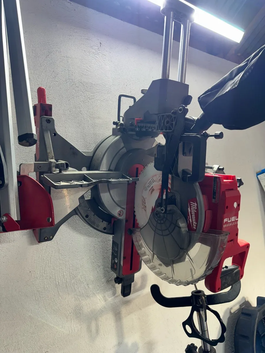 Milwaukee Mitre/Chop saw - Image 2