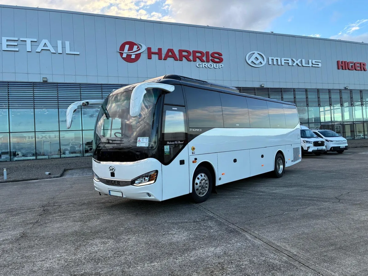 2022 Higer Super 9 41+G - Image 1