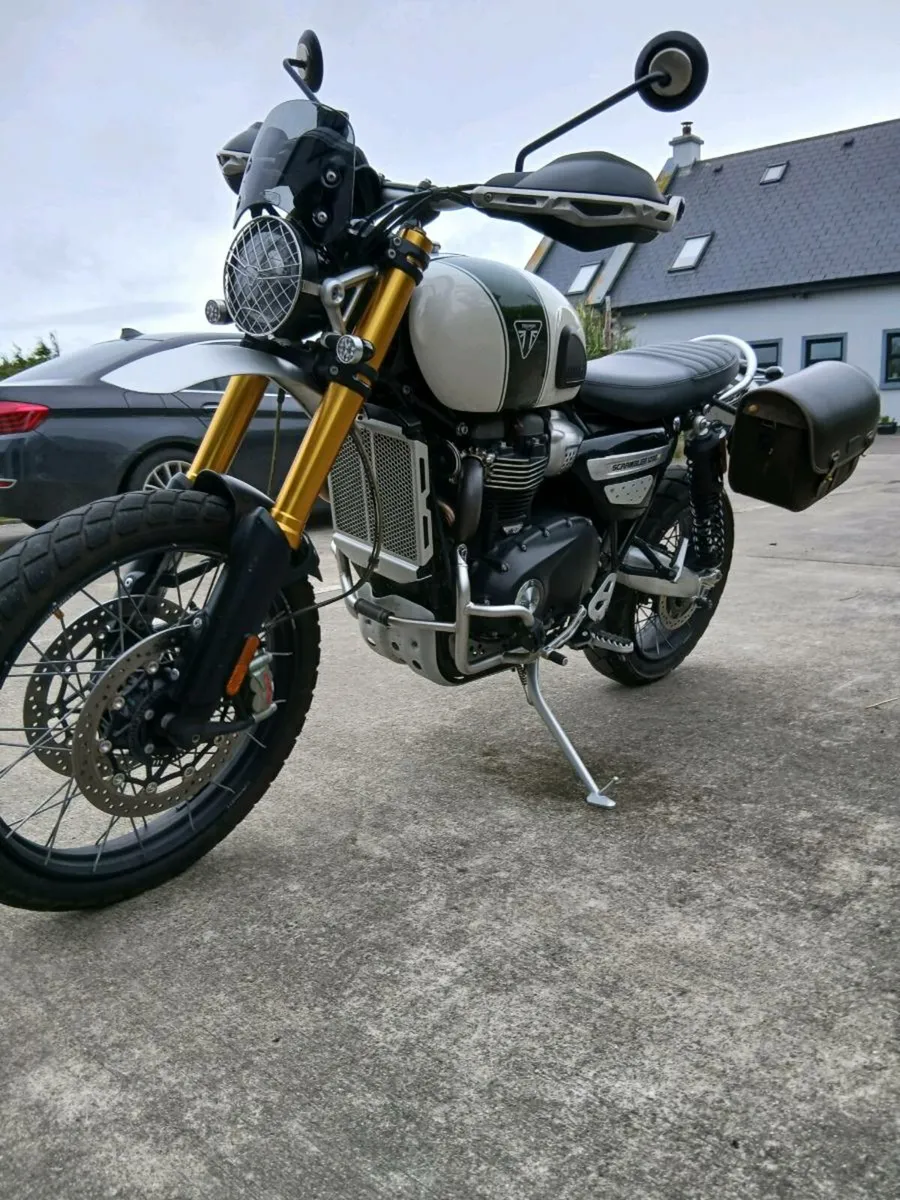 Triumph scrambler 1200 XE Lowered - Image 4