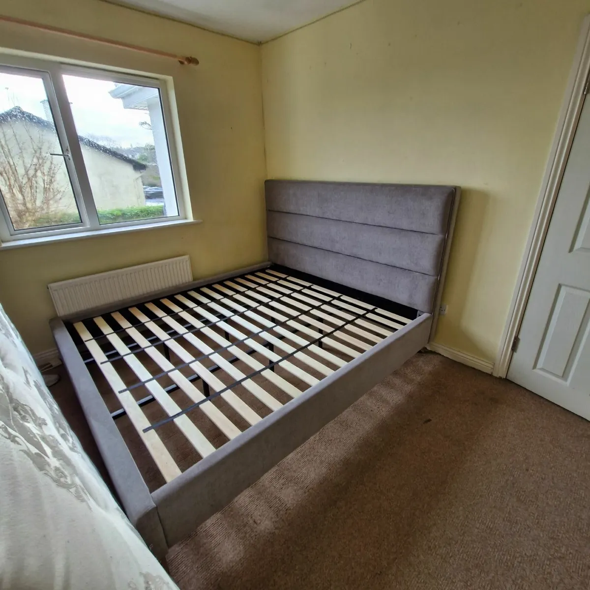 Bed frame & matress - Image 3