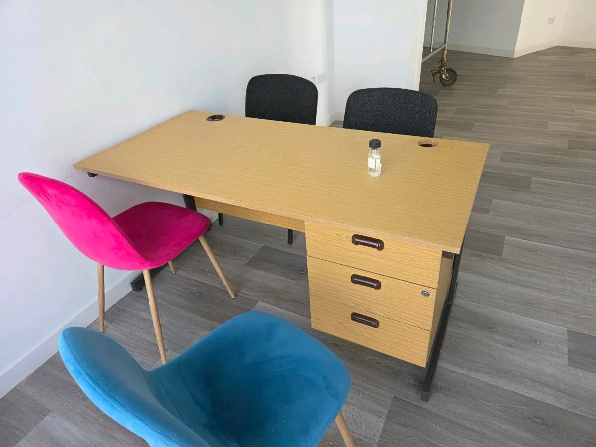 Office desks - Image 3