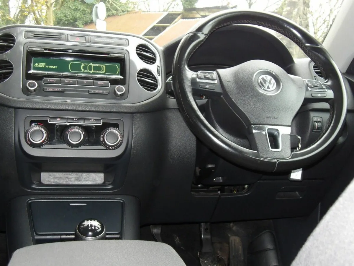 Volkswagen Tiguan 2.0 TDI 110BHP LIFE & LEISURE - Image 2