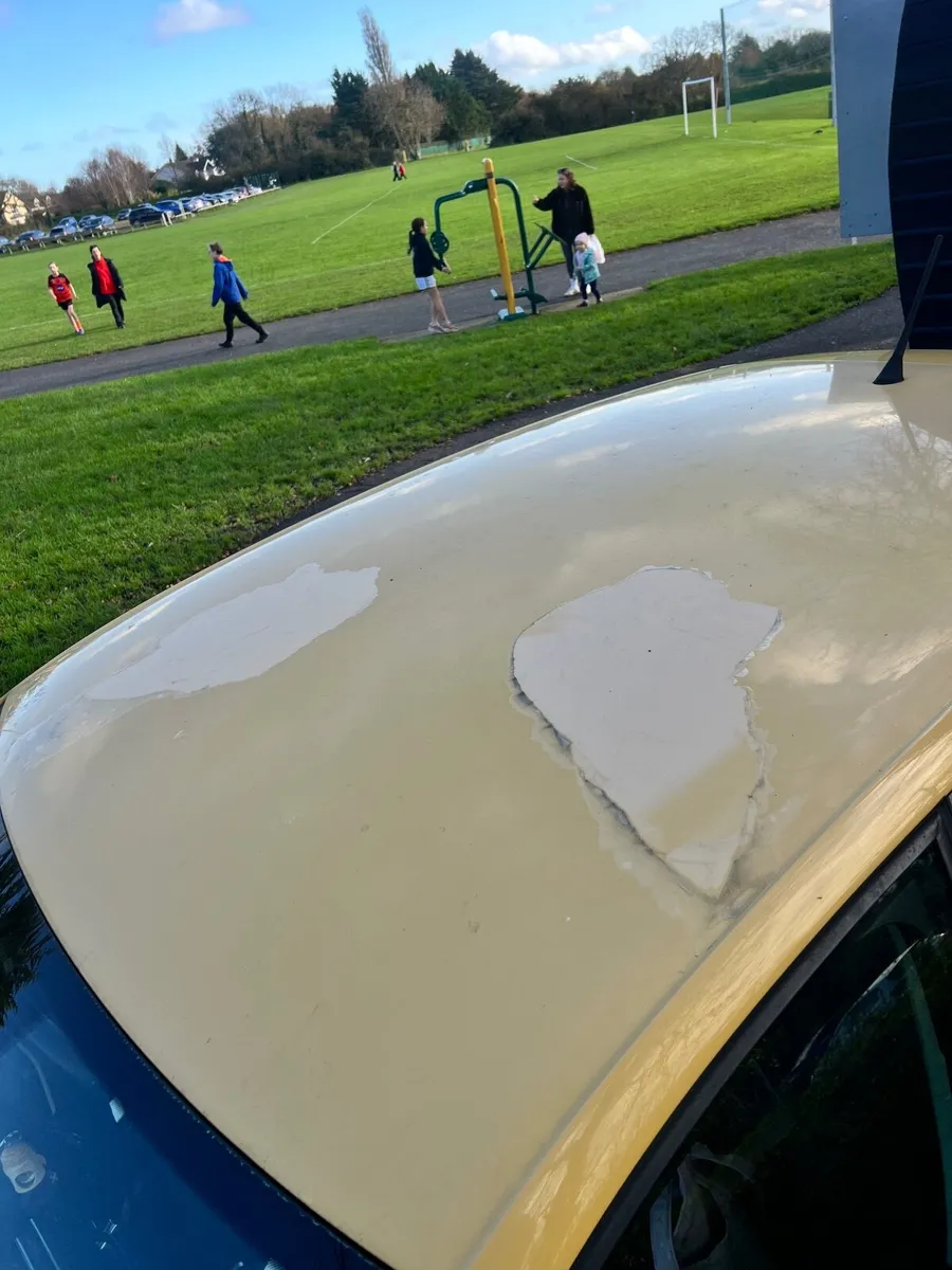 Volkswagen Polo 2010 - Image 2