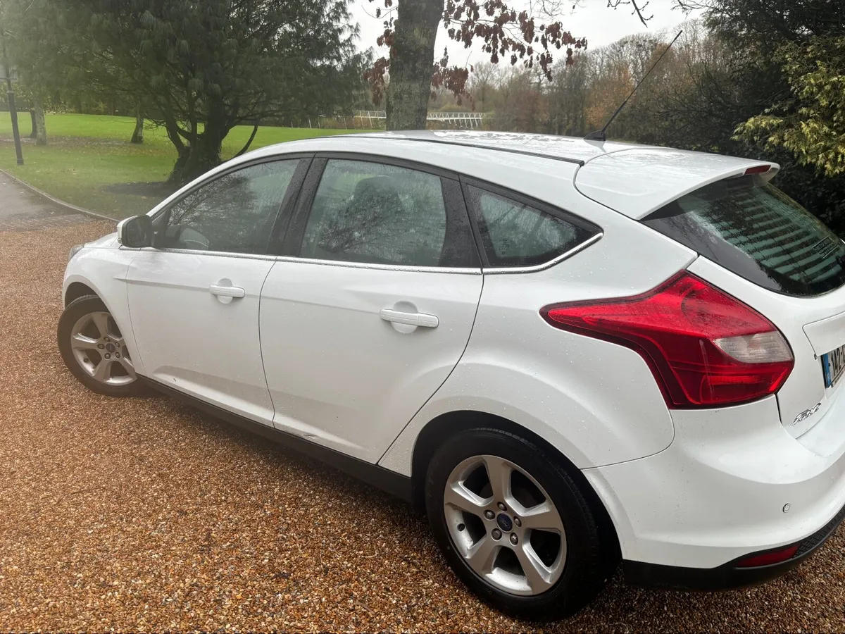 142 Ford Focus 1.6 TDCI 115  bhp 6 speed titanium - Image 4