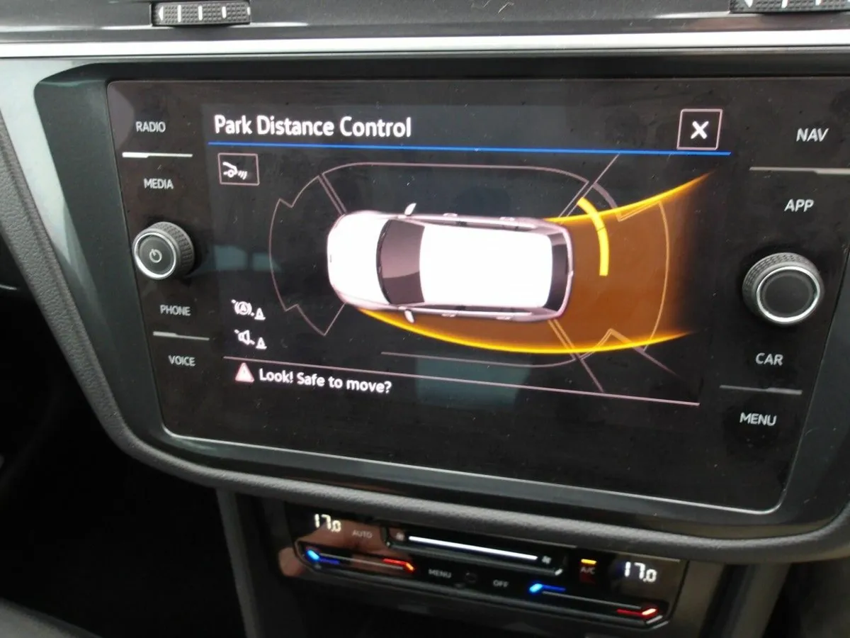 Volkswagen Tiguan 2.0 TDI 150HP Elegance - Image 4