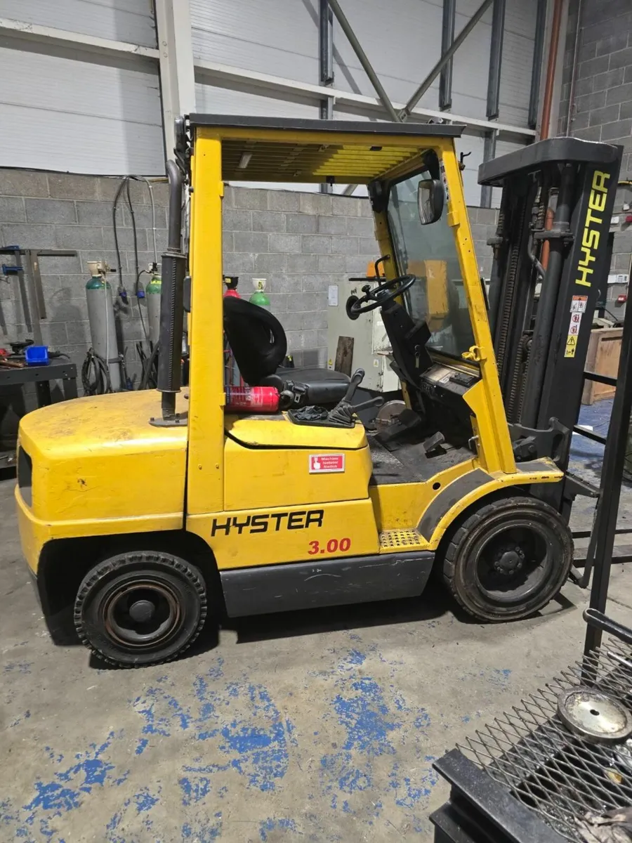 HYSTER 30 XM DIESEL FORKLIFT