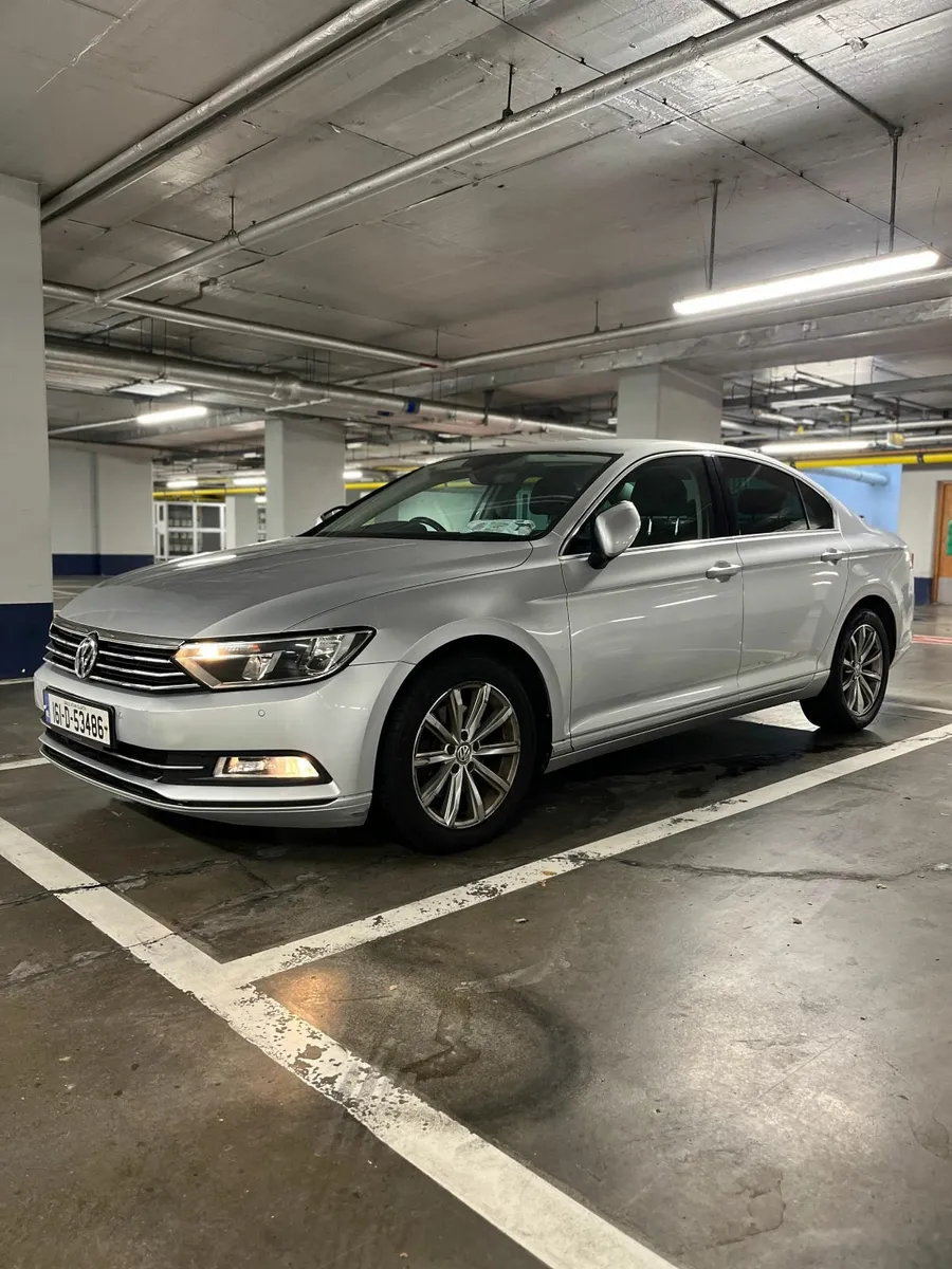 Automatic Volkswagen Passat 2016 1.6TDI - Image 1