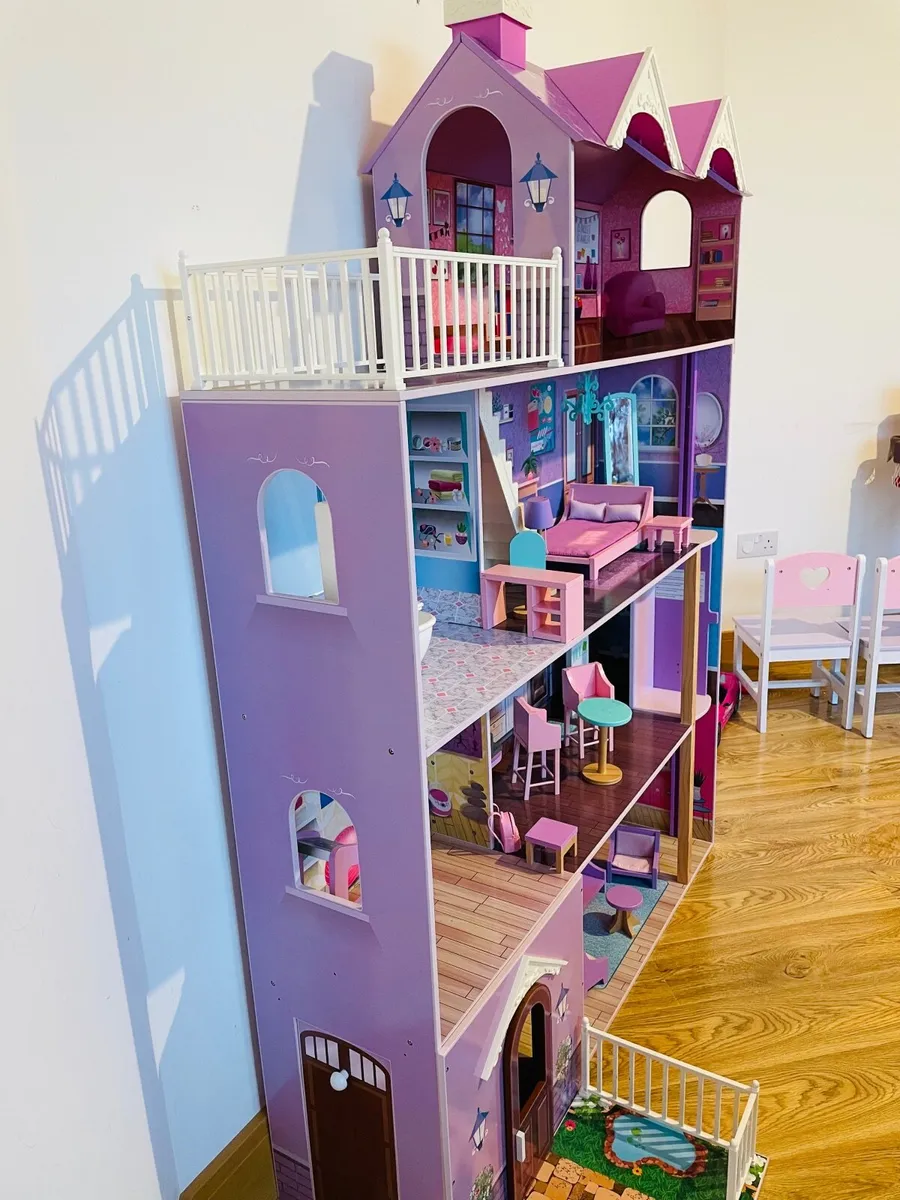 Large doll house - Image 3
