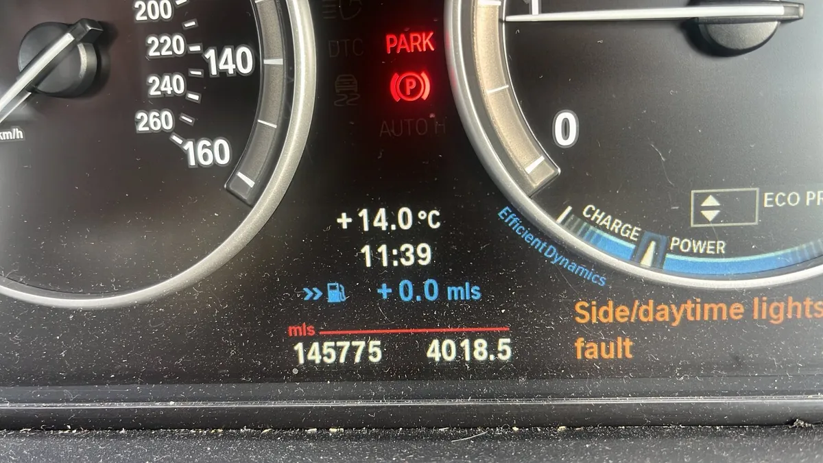 BMW 5-Series 2013 - Image 3