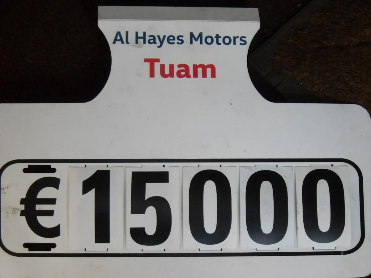 Toyota RAV4 D-4D 125 (2.0) 2WD Sol ** FULL-LEATHER - Image 3