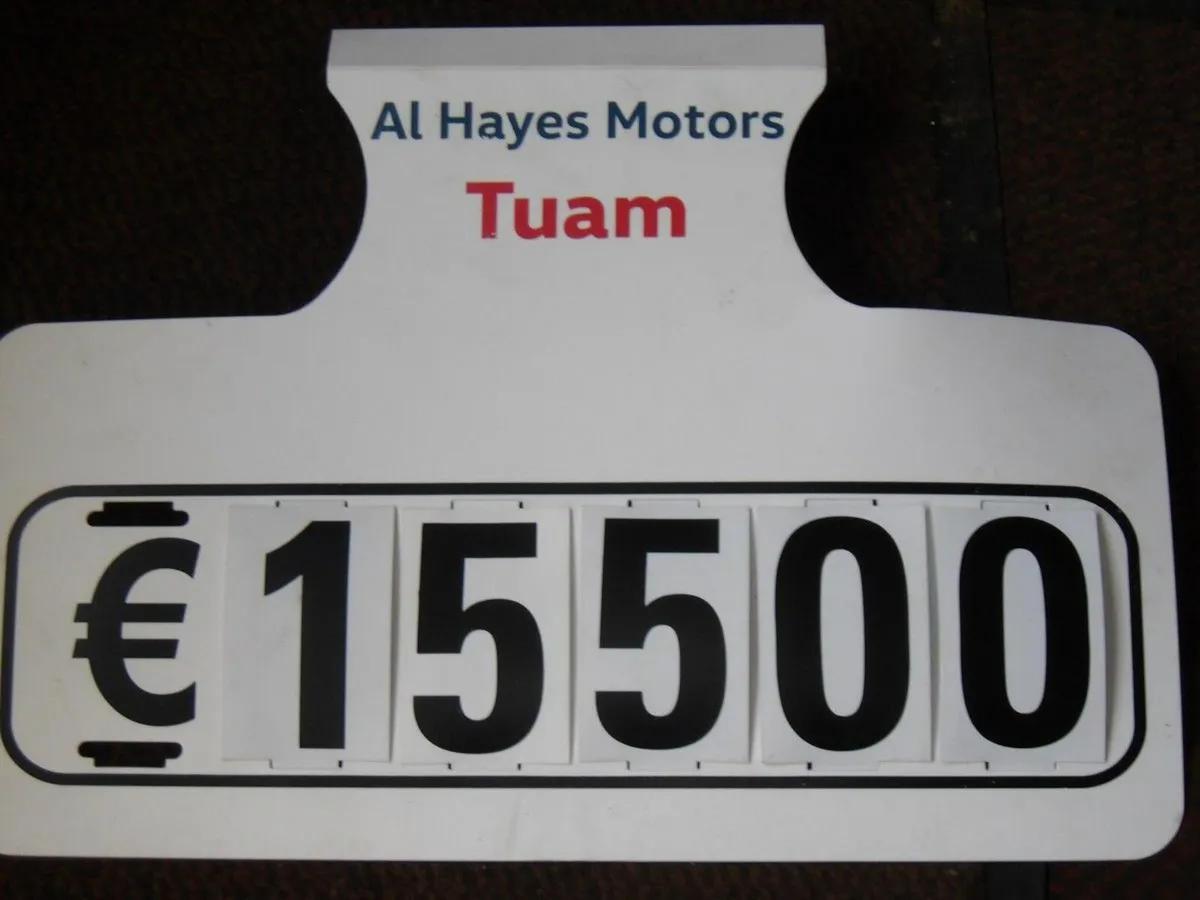 Volkswagen Tiguan 2.0 TDI 110BHP SPORT & STYLE - Image 3