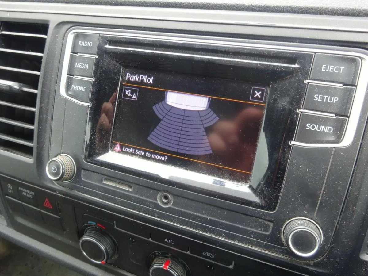 Volkswagen Transporter T6 PVS SWB TRENDLINE PACK 2 - Image 2