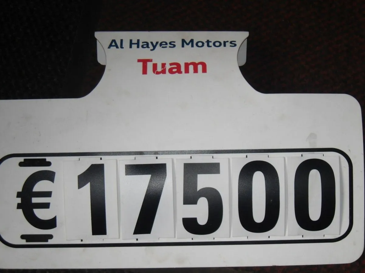 Volkswagen Golf 1.6 TDI 115HP SPORT"S-LINE - Image 3