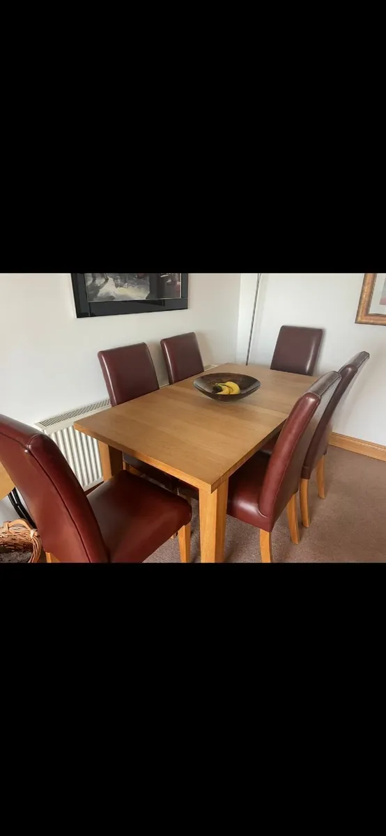 Dining/kitchen table and chairs - Image 1