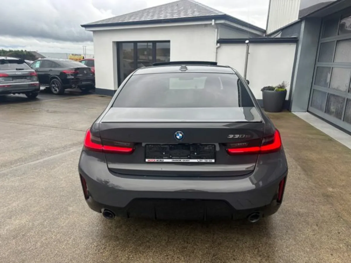 BMW 3-Series 330E M SPORT PRO & TECH SUNROOF - Image 3