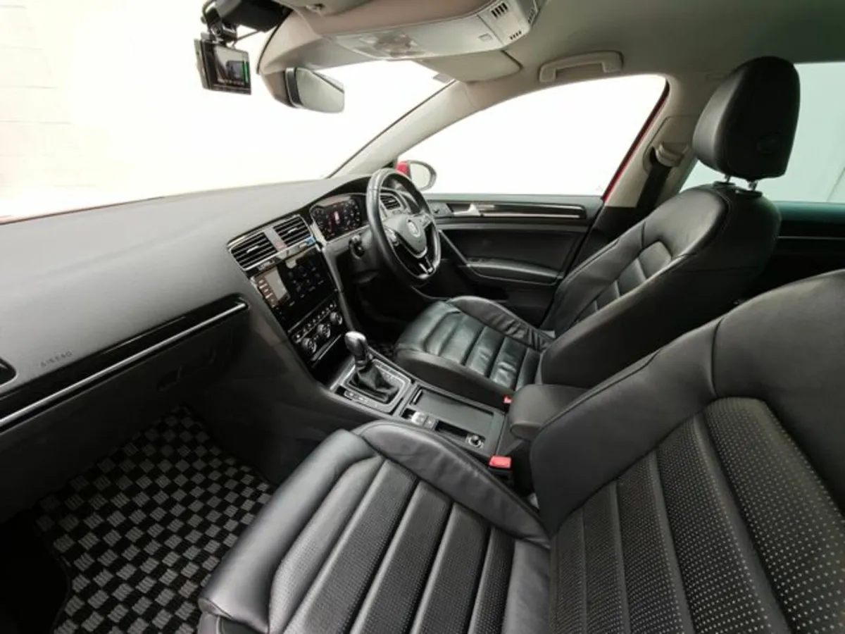 Volkswagen Golf 1.4 TSI HIGH LINE Automatic, Rever - Image 2