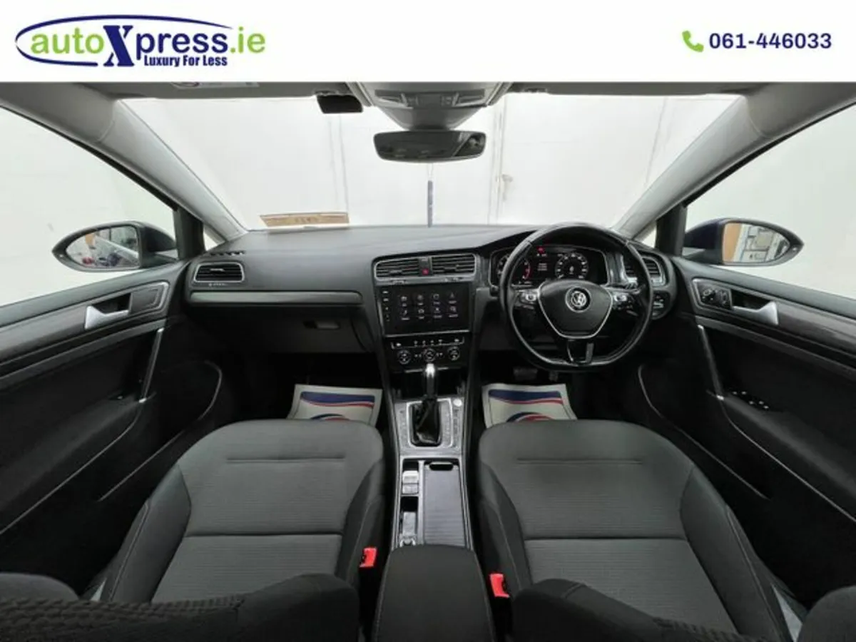 Volkswagen Golf 1.2 TSI Automatic, Reversing camer - Image 4