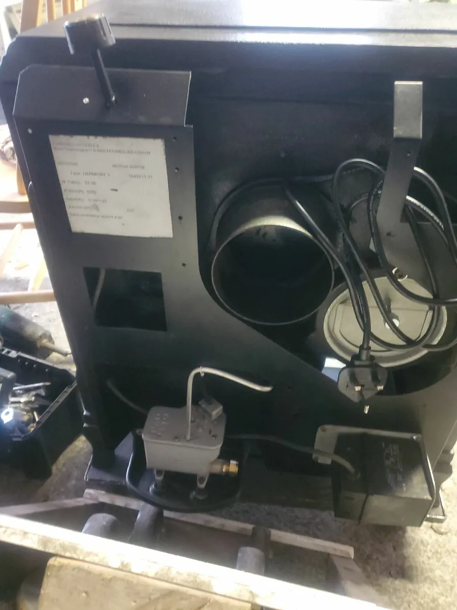 Nestor Martin 9kw oil stove fully refurbished - Image 3