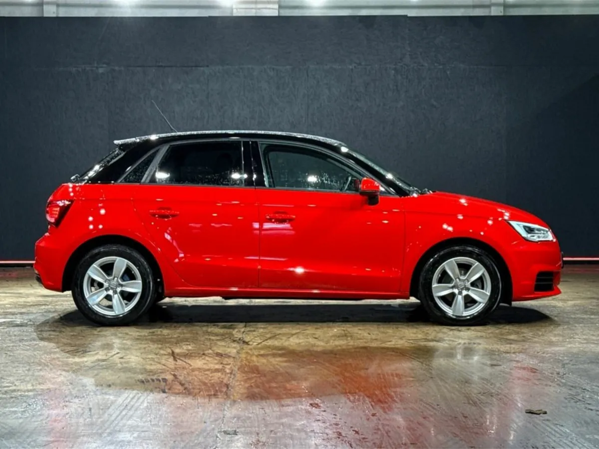 Audi A1 AUTOMATIC 1.0 TFSI - 2-TONE - ALLOY WHEELS - Image 3