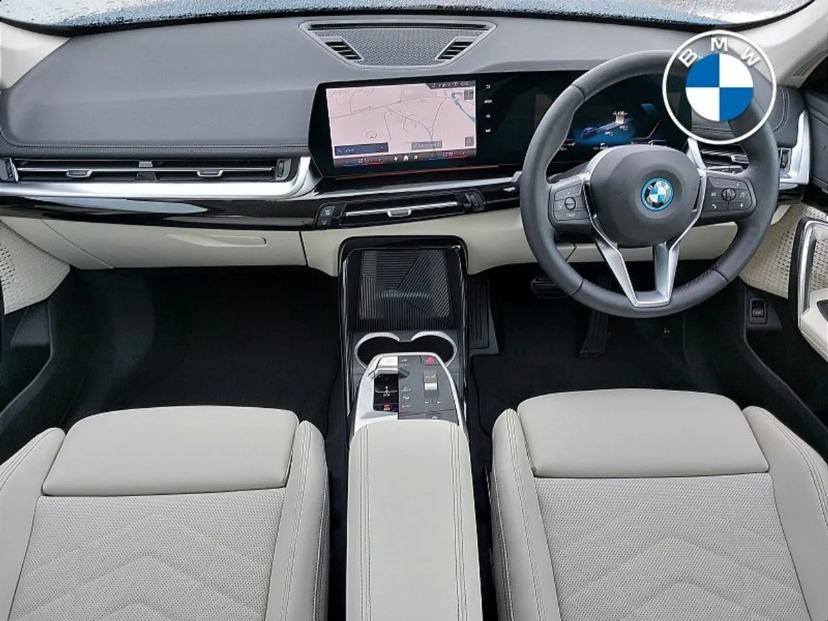 BMW iX1 eDrive20 xLine - Image 4