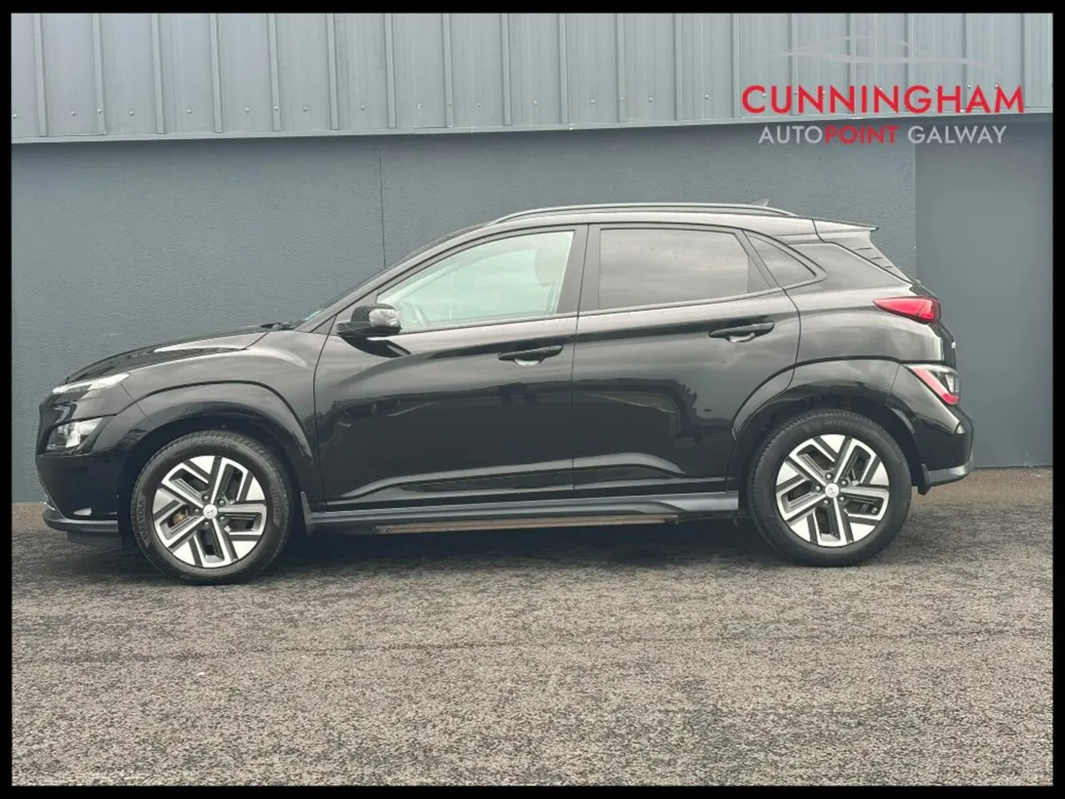 Hyundai KONA Executive EV 39kWh Auto - Image 3