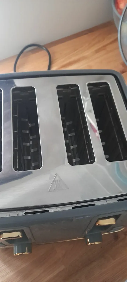 Tower 4 Slices toaster - Image 2