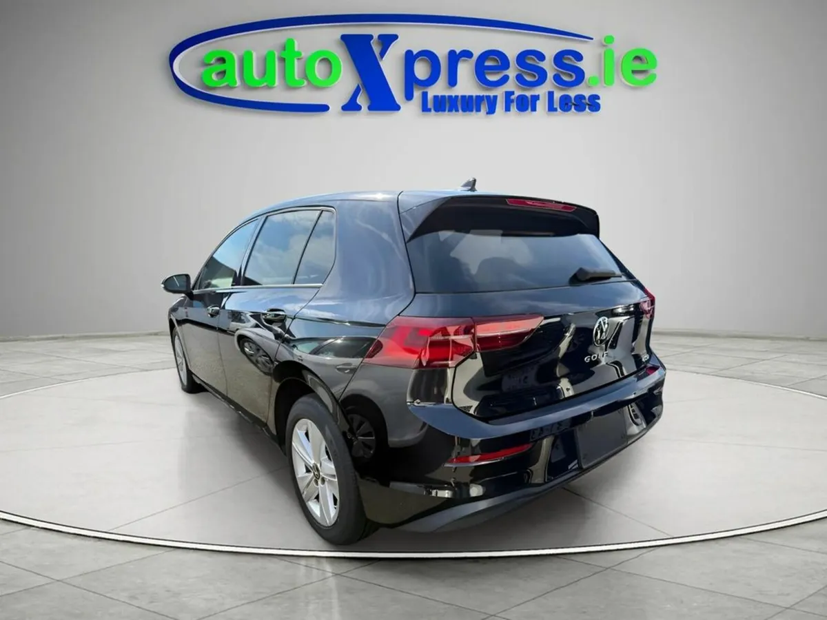 Volkswagen Golf 1.0 ETSI Automatic, Reversing came - Image 3