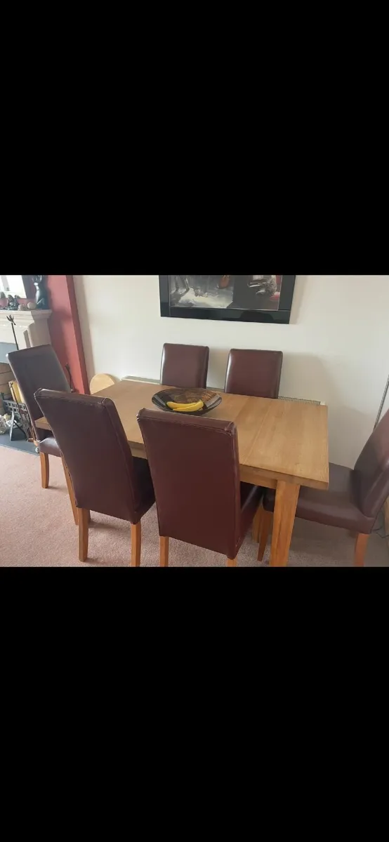 Dining/kitchen table and chairs - Image 2