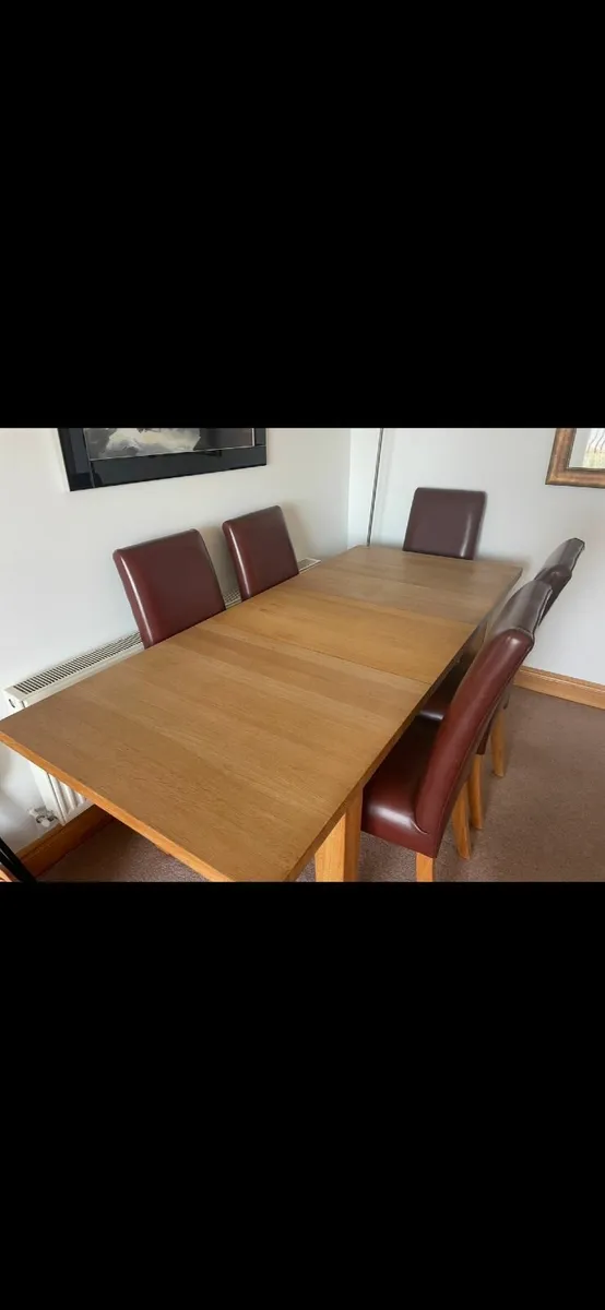 Dining/kitchen table and chairs - Image 3