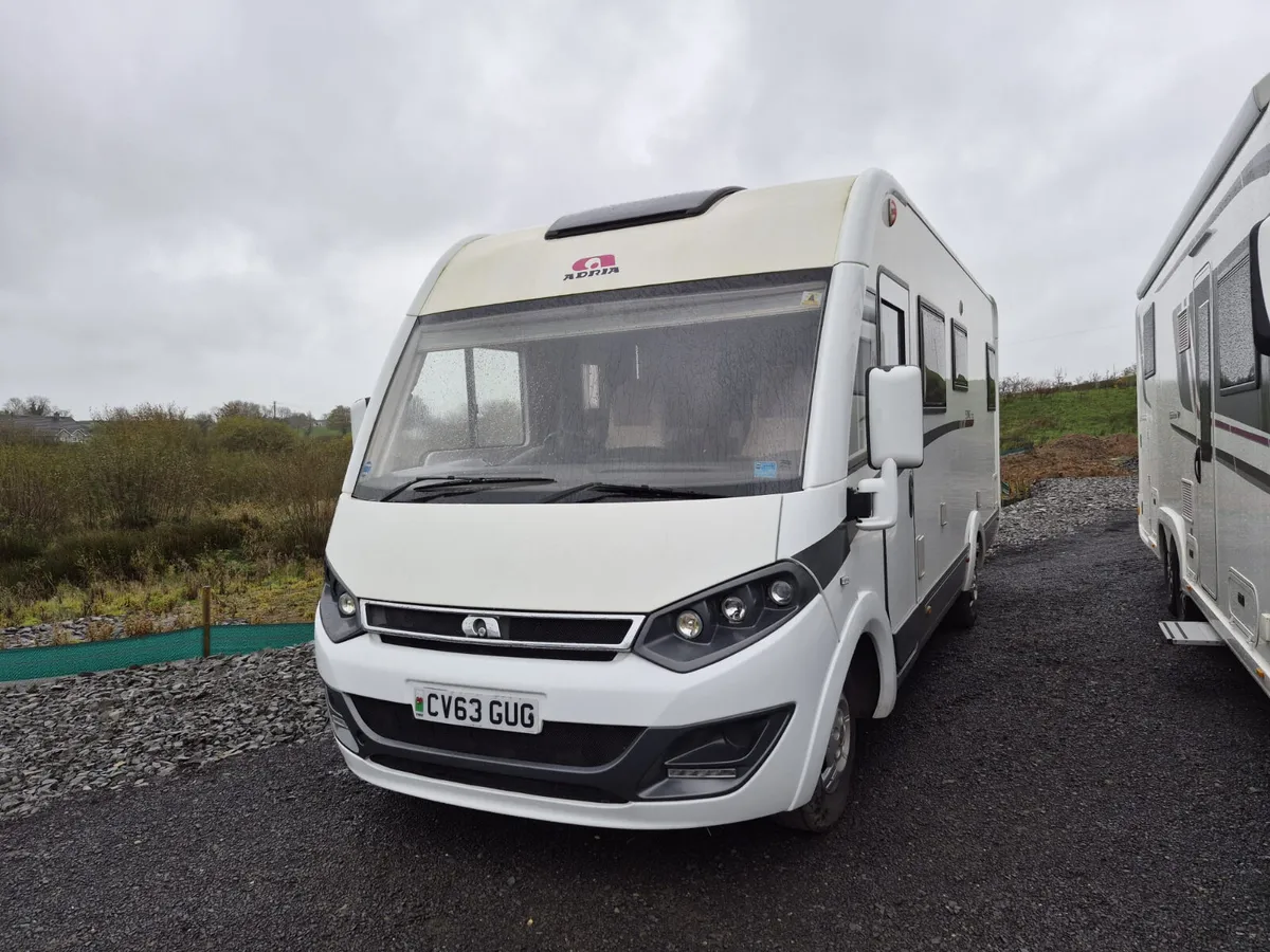 Adria Sonic I700 - Manual - Image 1