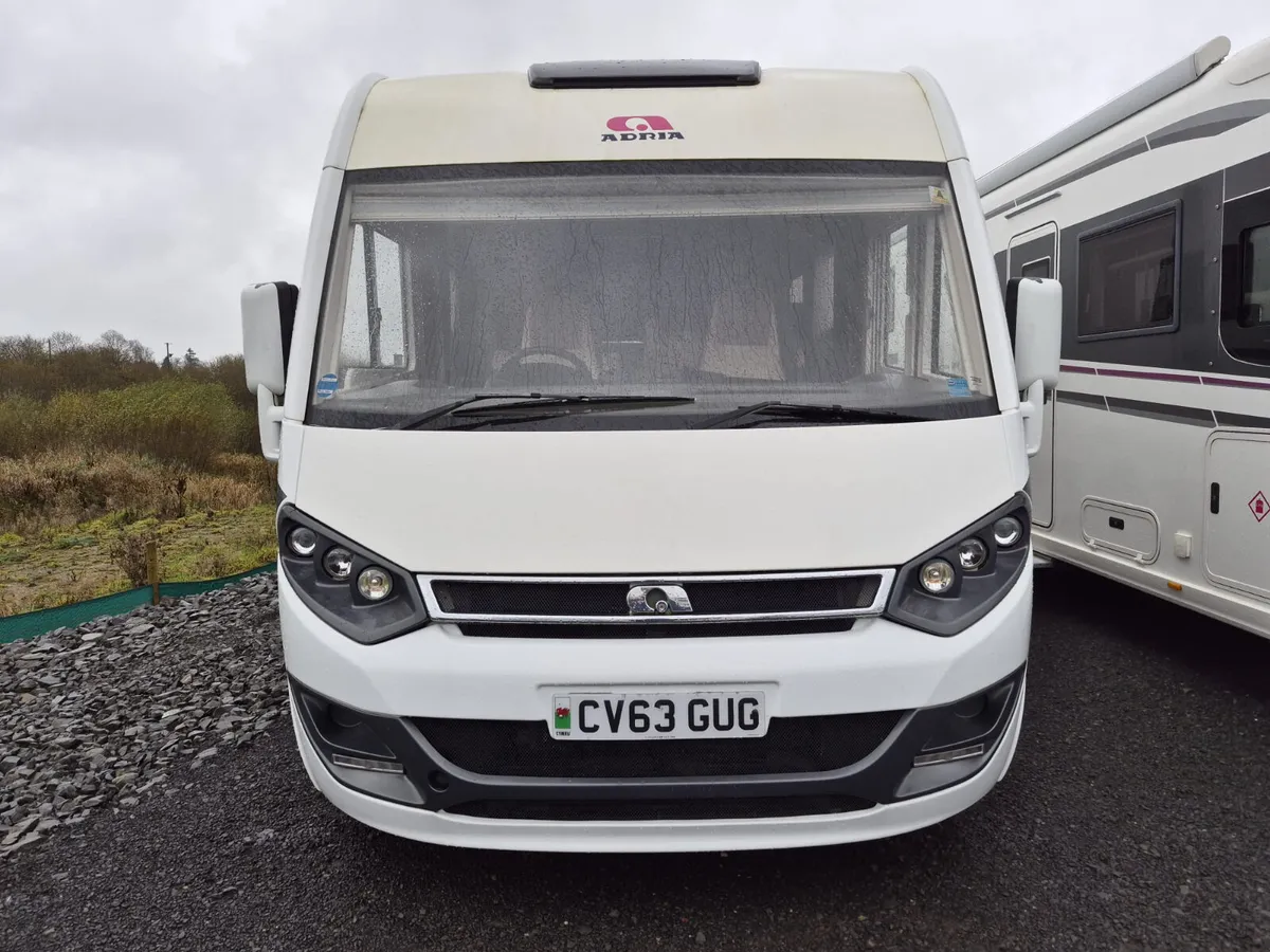 Adria Sonic I700 - Manual - Image 2