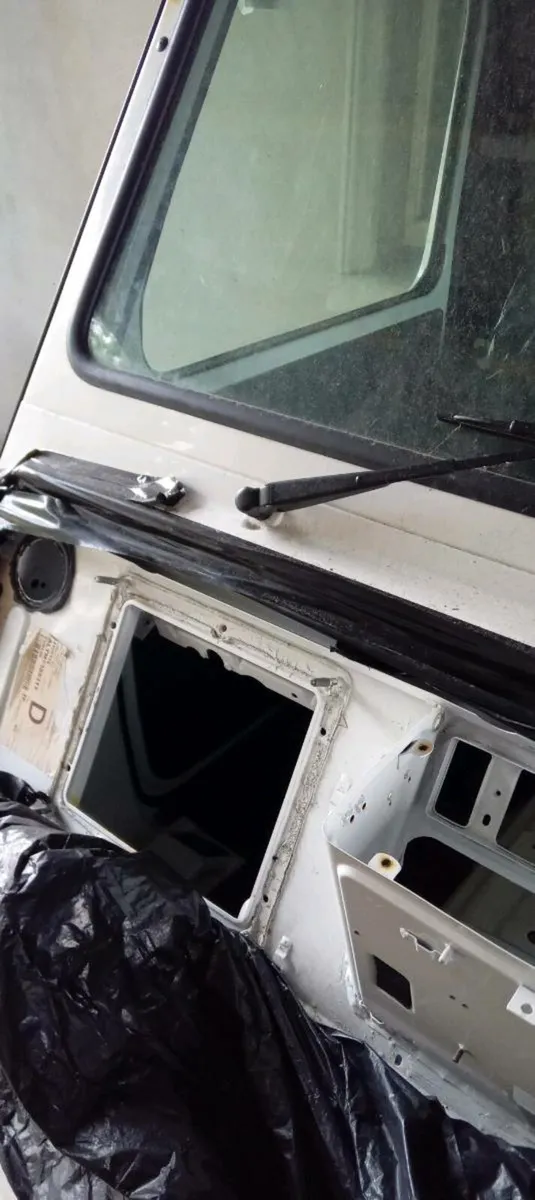 Mercedes G-Wagen RHD pickup cab - Image 1