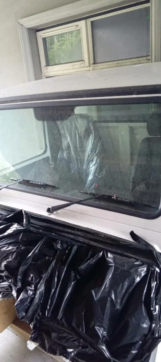 Mercedes G-Wagen RHD pickup cab - Image 3