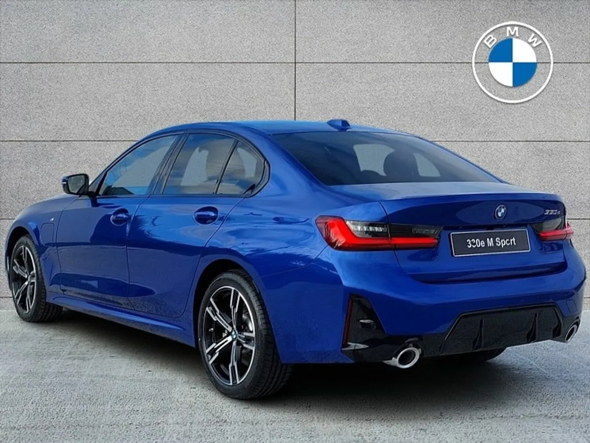BMW 3-Series 330e M Sport - Image 2