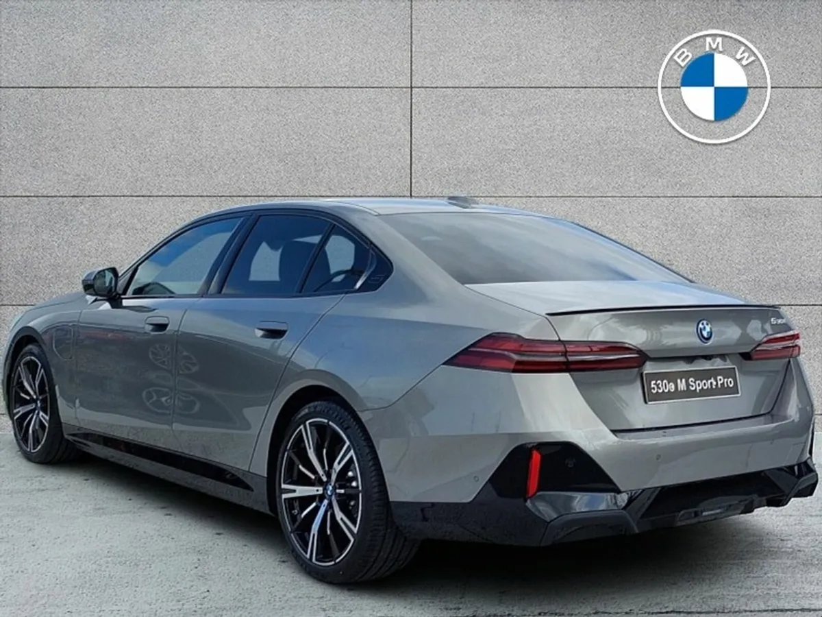 BMW 5-Series 530e M Sport Pro - Image 2