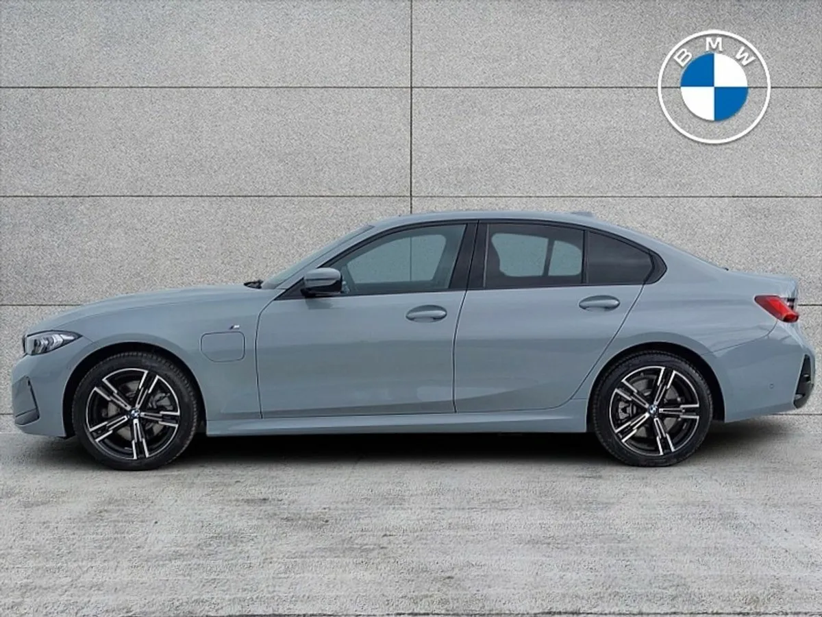 BMW 3-Series 330e M Sport - Image 3