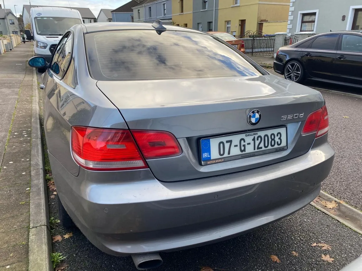 BMW 3-Series 2007 - Image 4