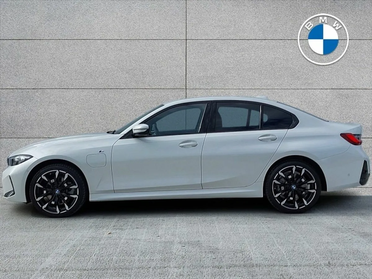 BMW 3-Series 330e M Sport - Image 3