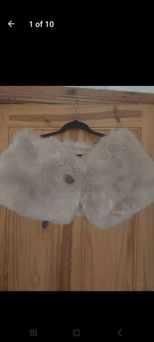 Aideen Bodkin faux fur wrap with tags (free post) - Image 1