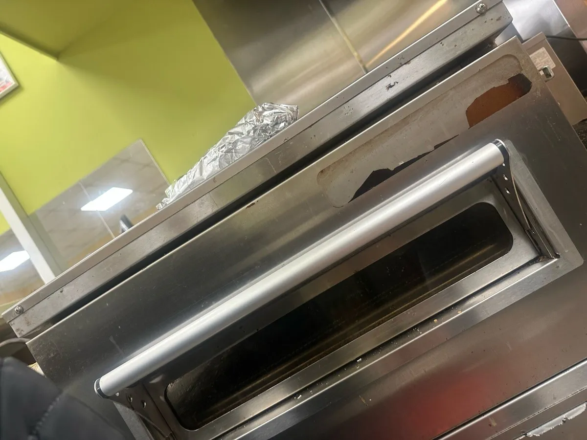 Pizza oven - Image 1