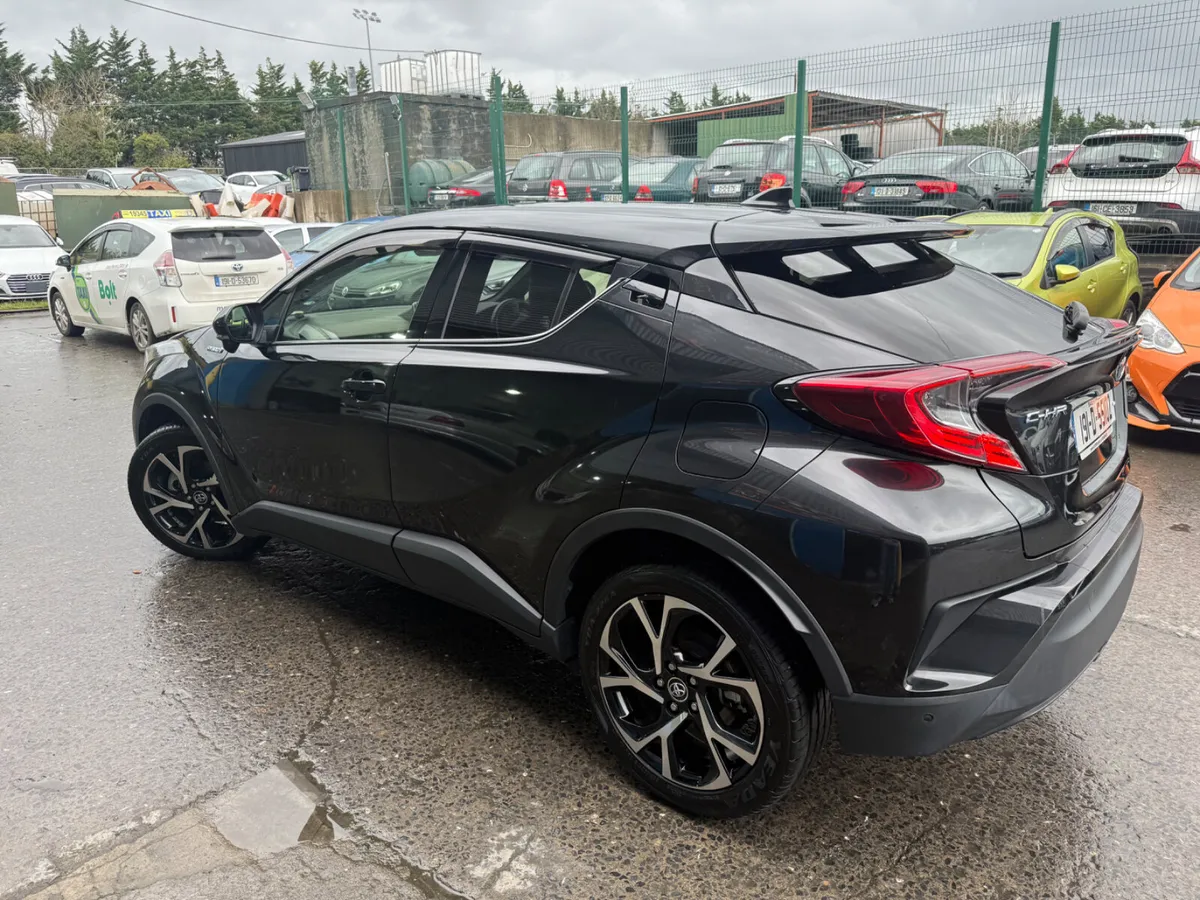 2019 Toyota Chr Automatic Hybrid - Image 3