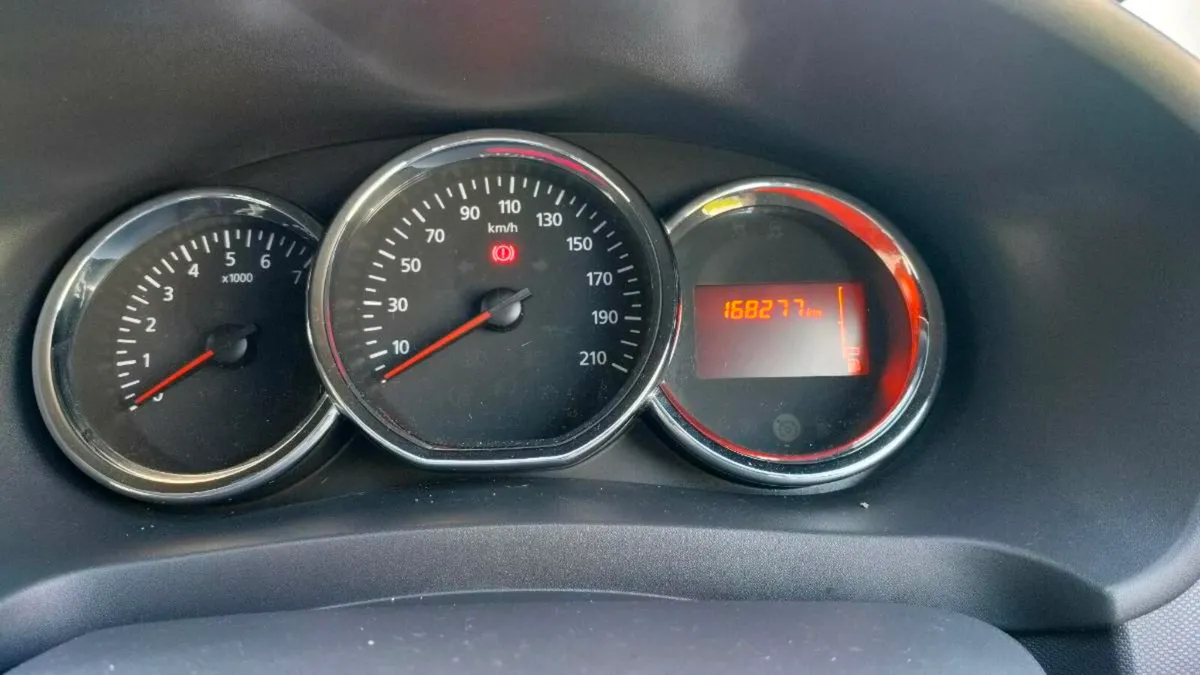 Dacia Sandero 2013 1.2 cc Petrol Version - Image 3