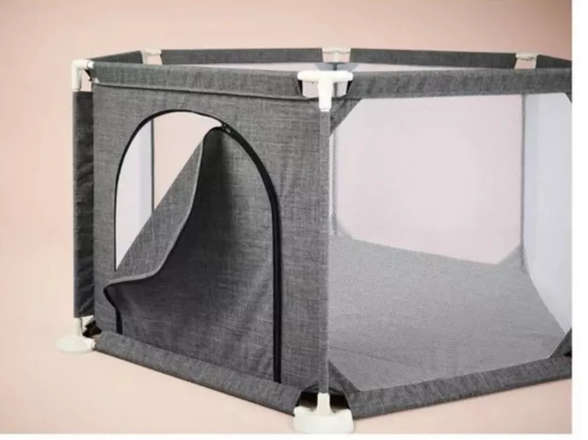 Baby playpen