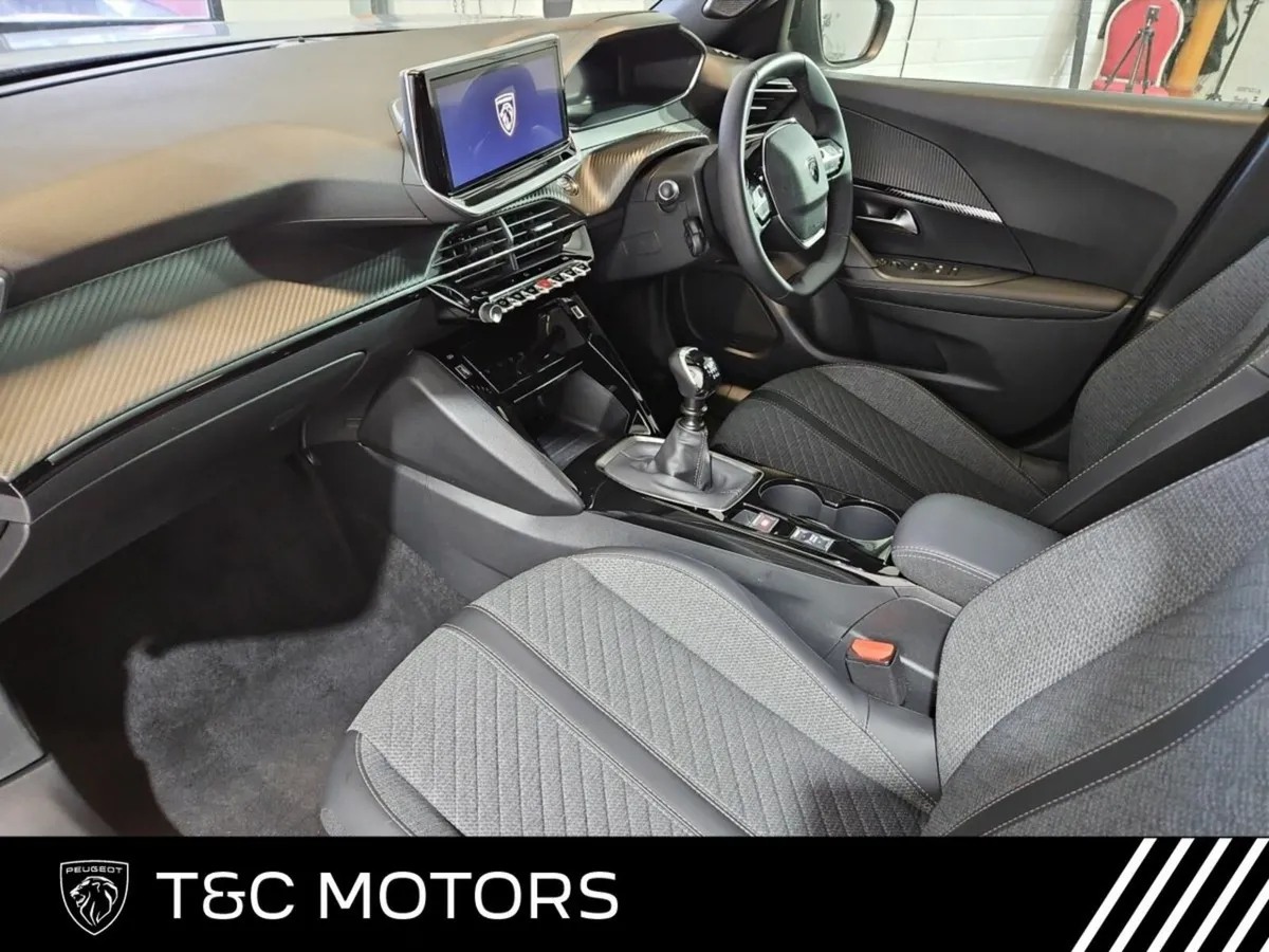 Peugeot 2008 2008 Allure 130BHP - Front + Rear Par - Image 4